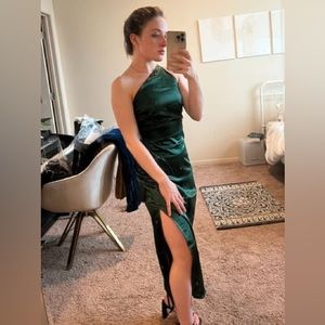 LULU’S ONE SHOULDER LACE UP MIDI DRESS  NWT